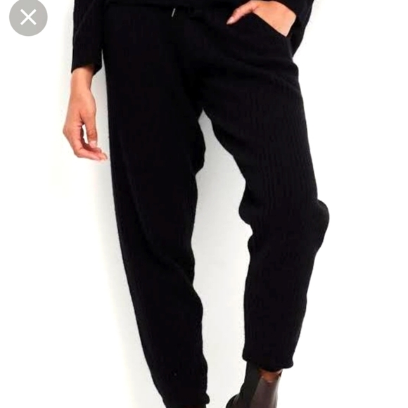 Flora Nikrooz Pants - Flora Nikrooz black joggers